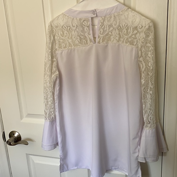 White lace blouse ! - Picture 2 of 3